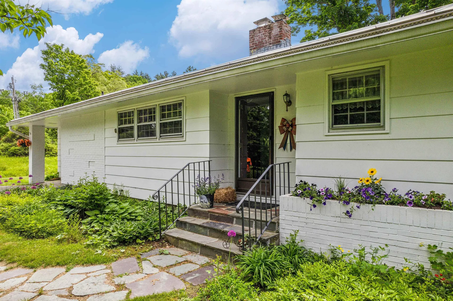 1 Border Lane Woodstock VT 05091