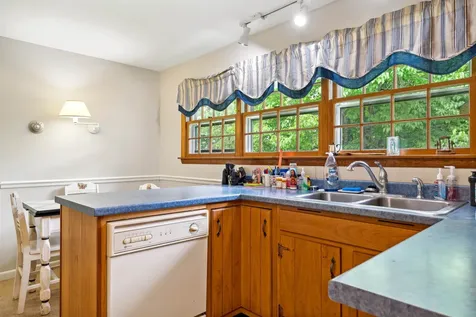 1 Border Lane Woodstock VT 05091