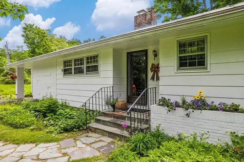 1 Border Lane Woodstock VT 05091