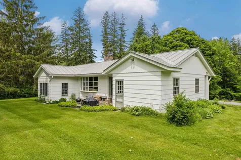 1 Border Lane Woodstock VT 05091