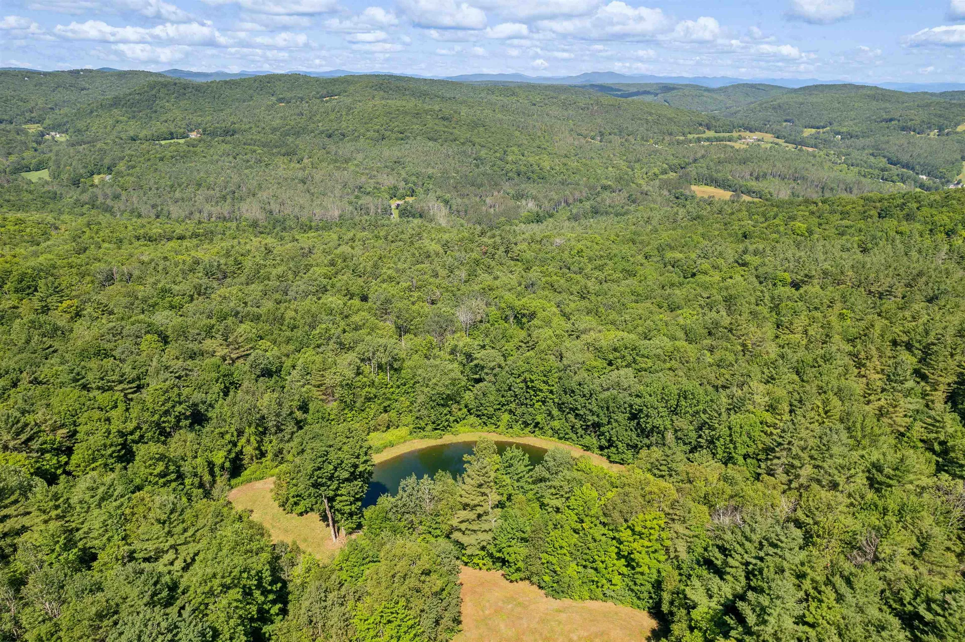 0 Skyline Drive Pomfret VT 05053