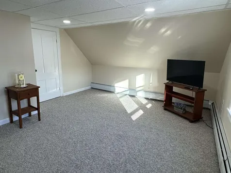 40 Ashland Street Manchester NH 03104