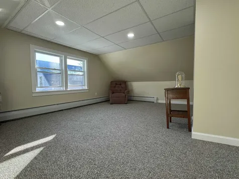 40 Ashland Street Manchester NH 03104