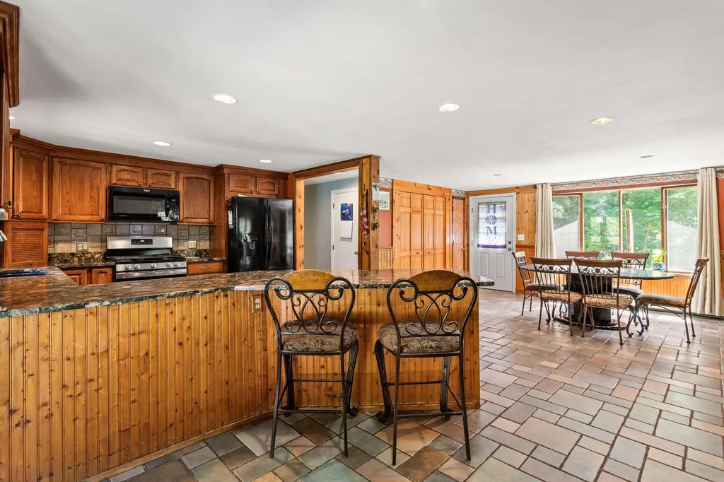 79 Branson Road Farmington NH 03835