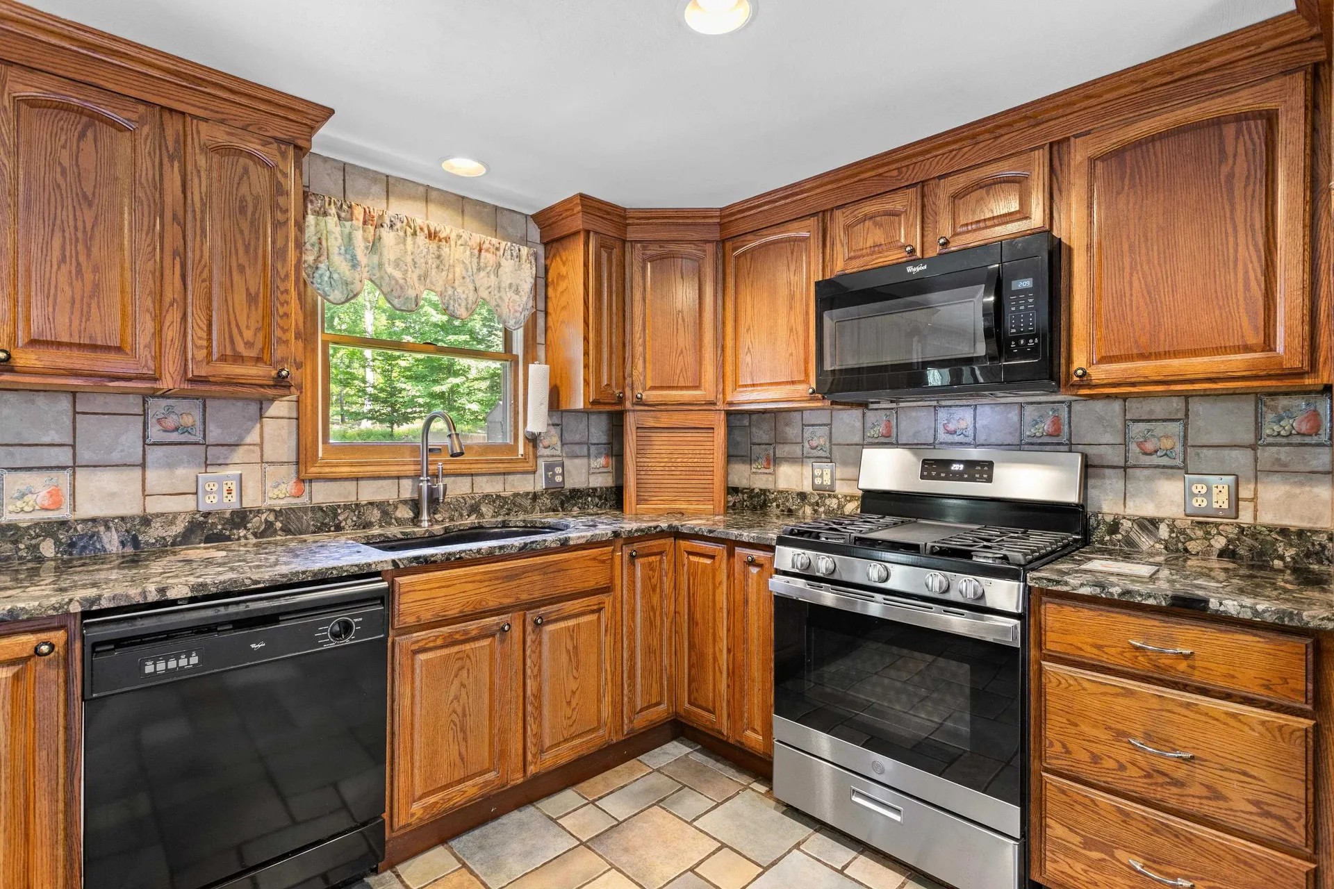 79 Branson Road Farmington NH 03835