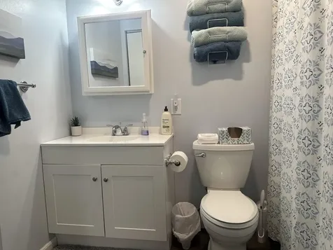 28 Hayes Avenue South Burlington VT 05403