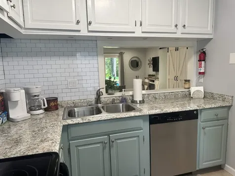 28 Hayes Avenue South Burlington VT 05403