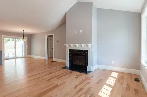 2 Scout Lane Nashua NH 03062