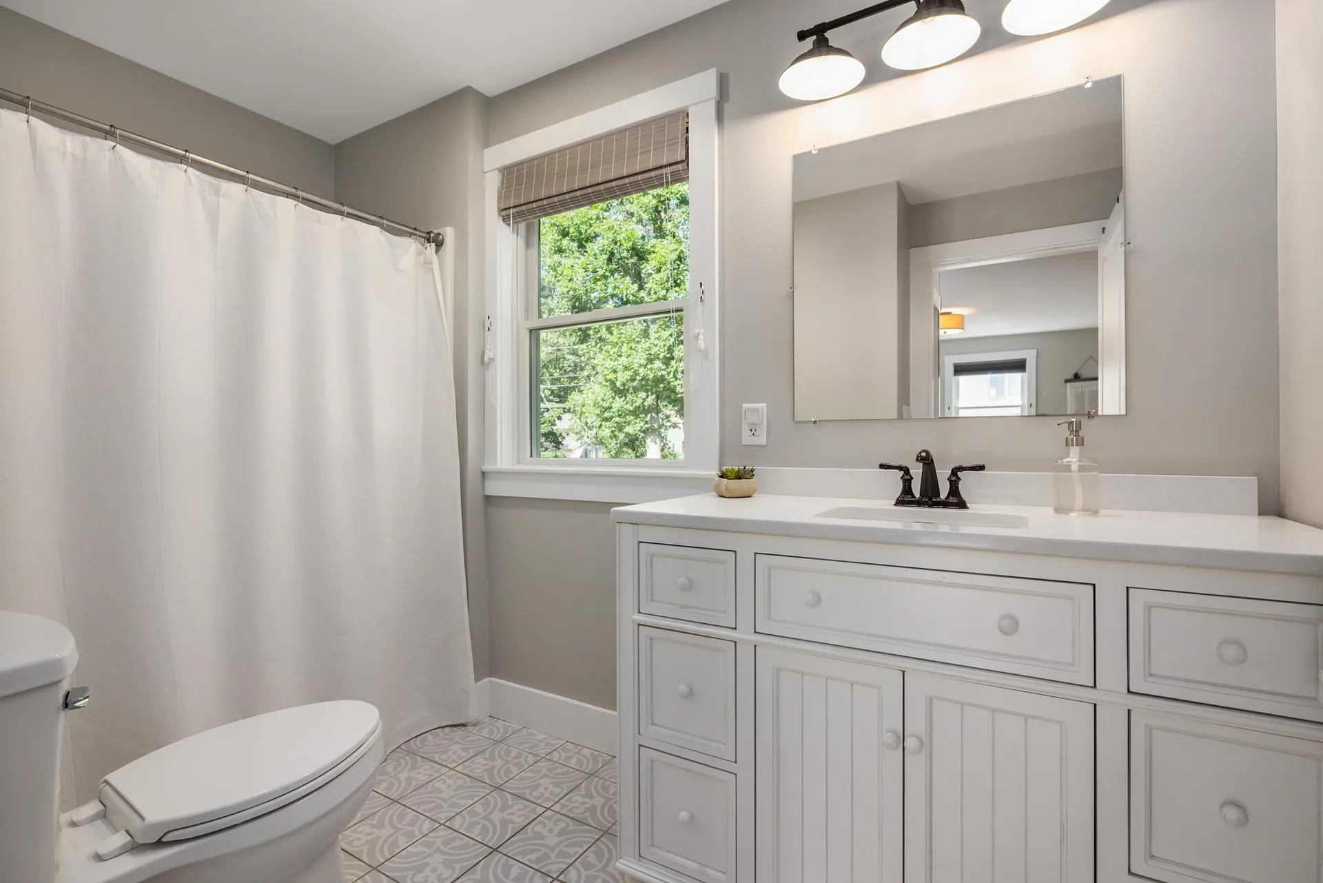 24 Coolidge Drive Portsmouth NH 03801