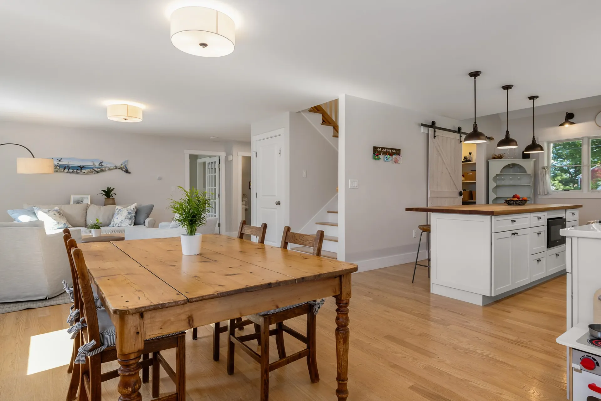 24 Coolidge Drive Portsmouth NH 03801