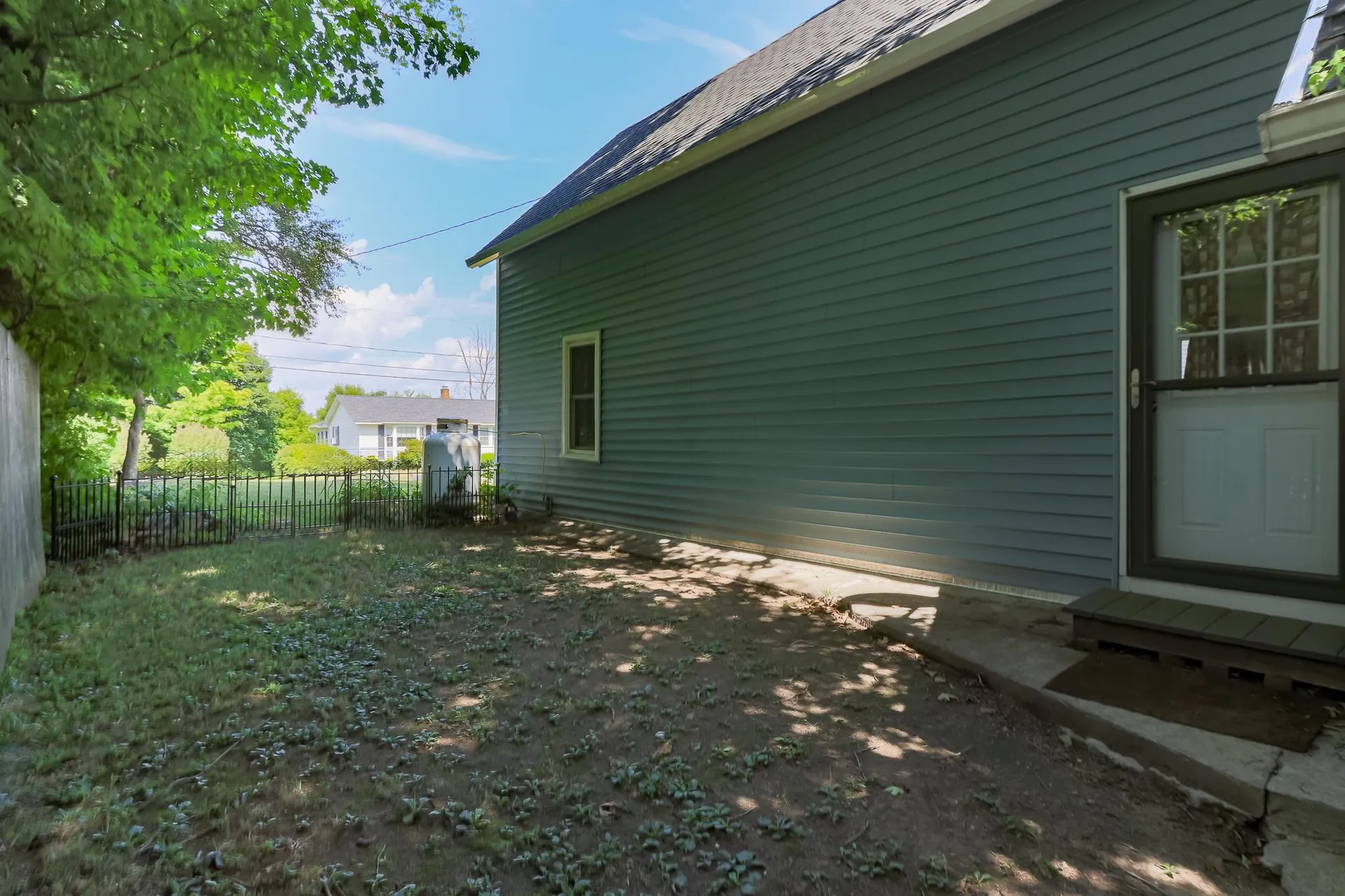 12 High Street Hillsborough NH 03244
