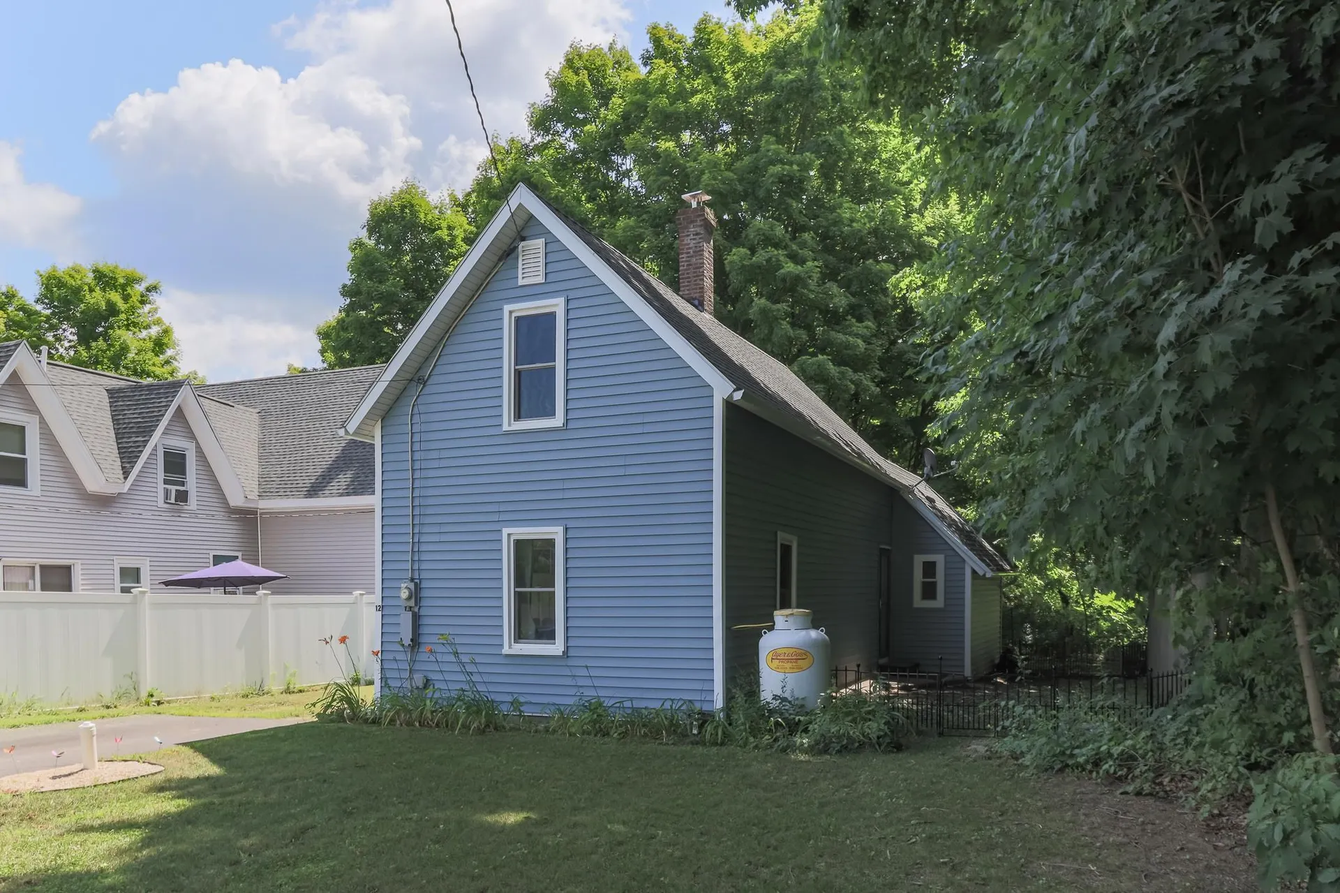 12 High Street Hillsborough NH 03244