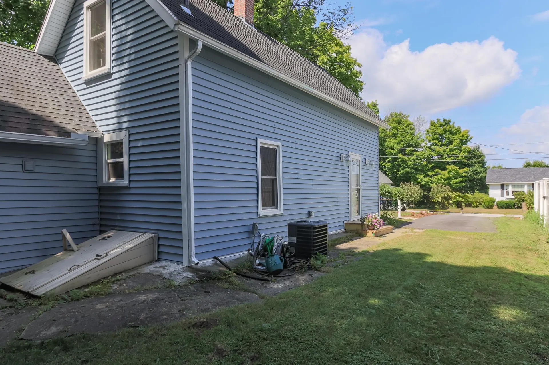 12 High Street Hillsborough NH 03244