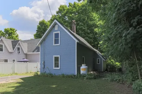 12 High Street Hillsborough NH 03244