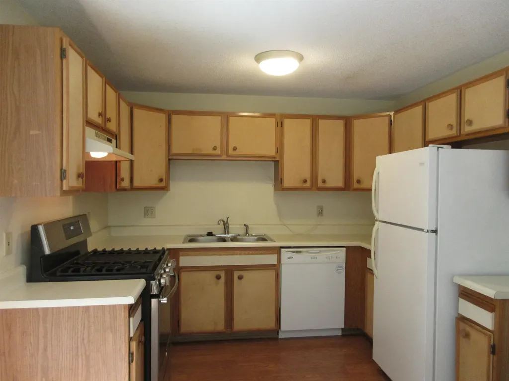 158 Morningside Commons Brattleboro VT 05301