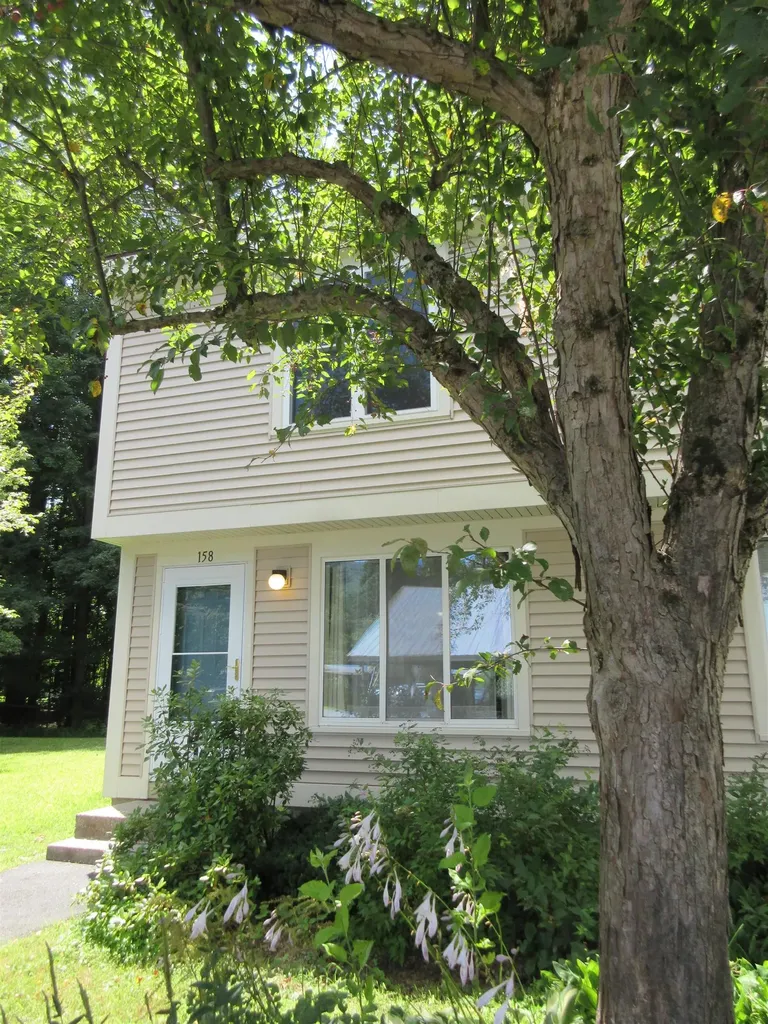 158 Morningside Commons Brattleboro VT 05301
