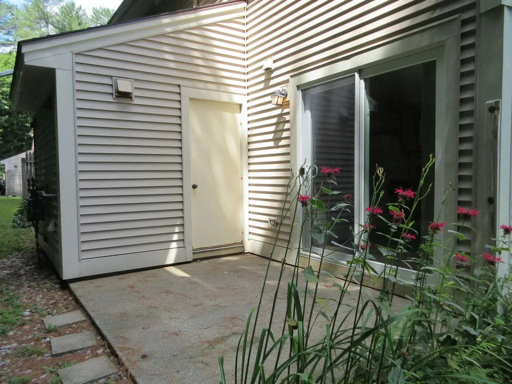 158 Morningside Commons Brattleboro VT 05301