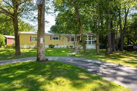 76 Hemlock Drive Hampton NH 03842