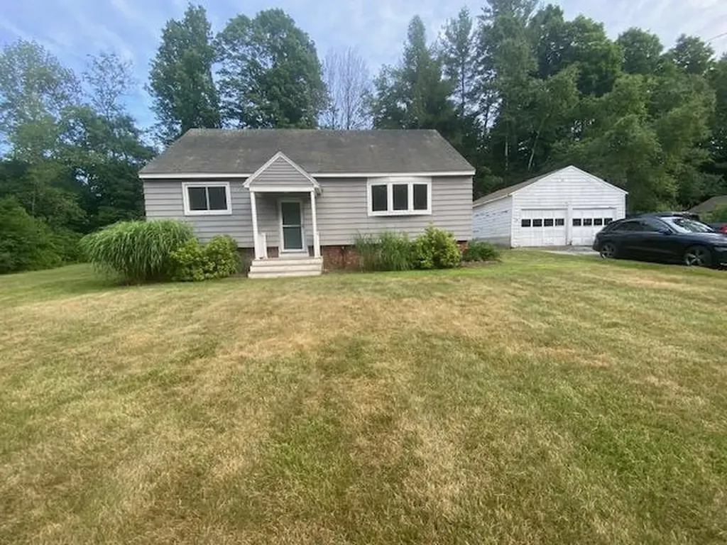 19 Blair Avenue Hillsborough NH 03244