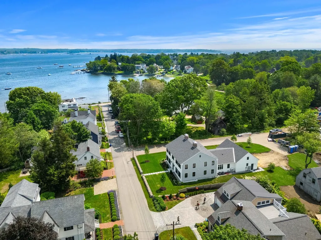 30 Oliver Street New Castle NH 03854