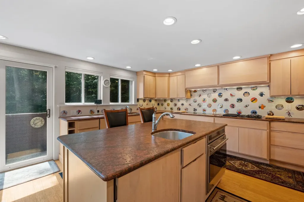8 Whaleback Road Lincoln NH 03251