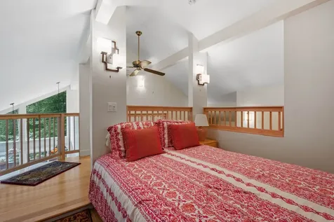 8 Whaleback Road Lincoln NH 03251