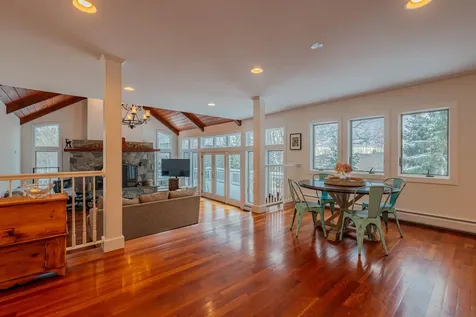 35 Old Ridge Road Winhall VT 05340