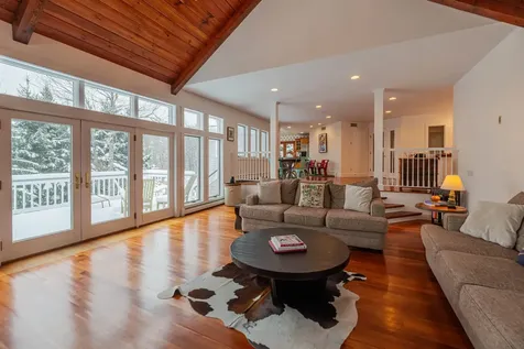 35 Old Ridge Road Winhall VT 05340