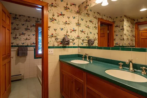 35 Old Ridge Road Winhall VT 05340