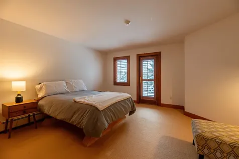35 Old Ridge Road Winhall VT 05340