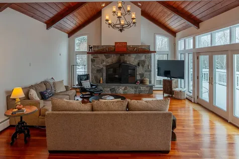 35 Old Ridge Road Winhall VT 05340