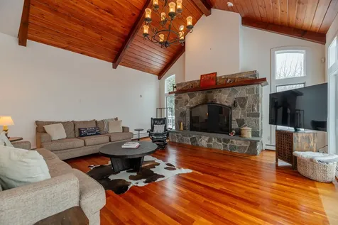 35 Old Ridge Road Winhall VT 05340