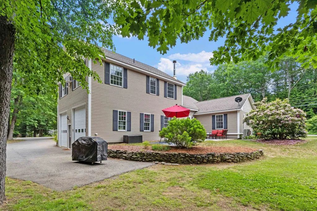 35 Henderson Road Gilford NH 03249