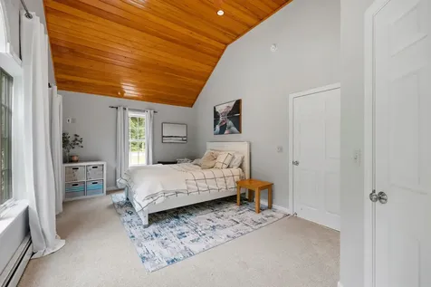 35 Henderson Road Gilford NH 03249