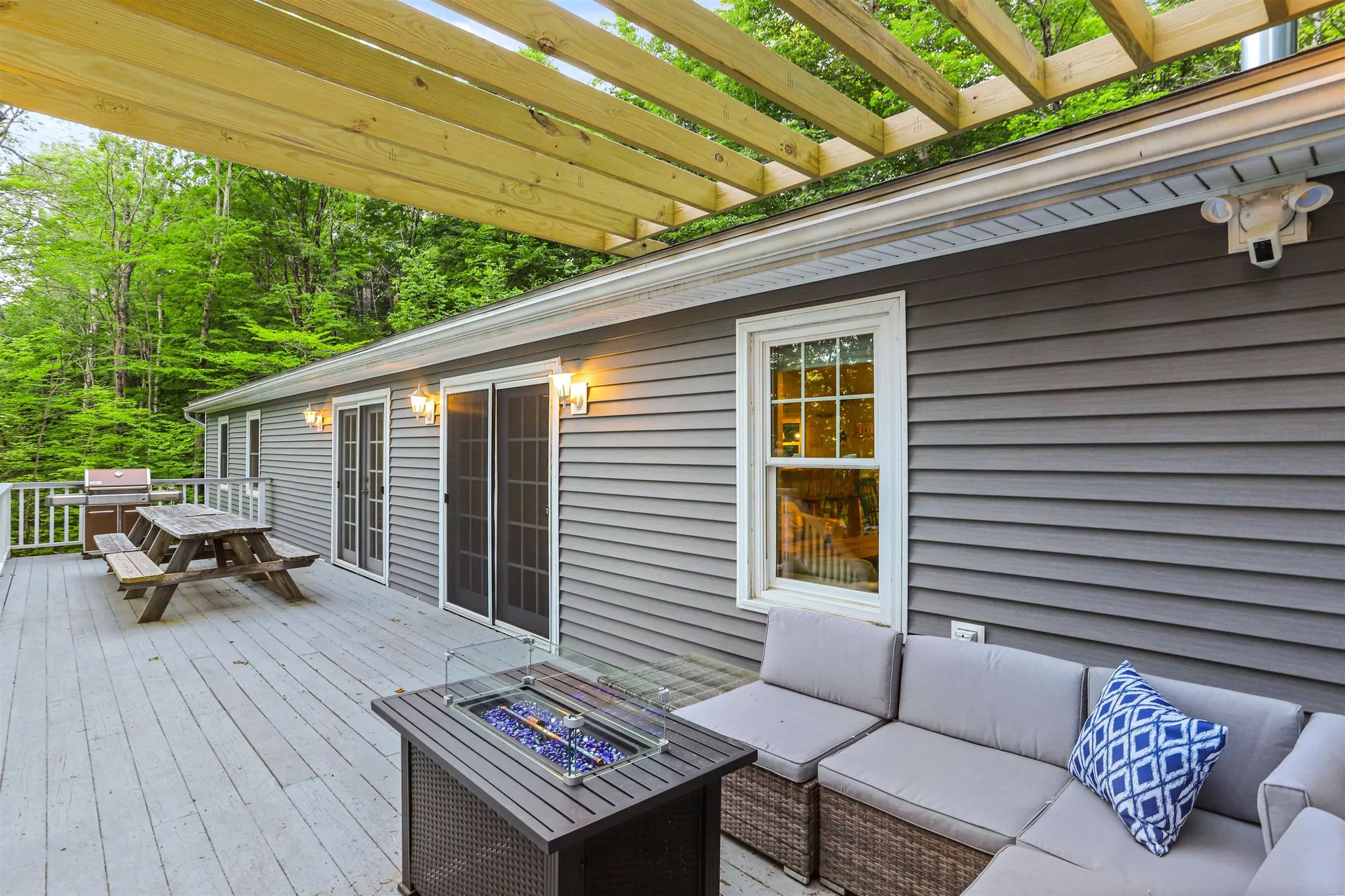 24 Howes Loop Wilmington VT 05363