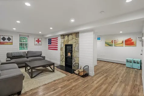 24 Howes Loop Wilmington VT 05363