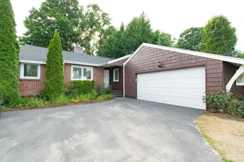 264 Oak Street Manchester NH 03104