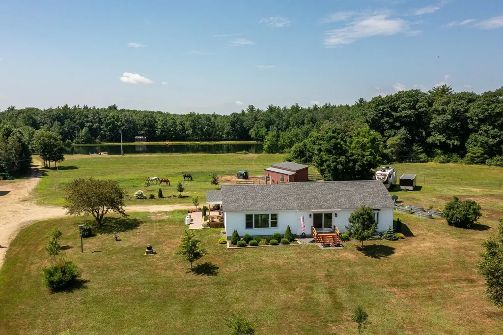 557 South Barnstead Road Barnstead NH 03225