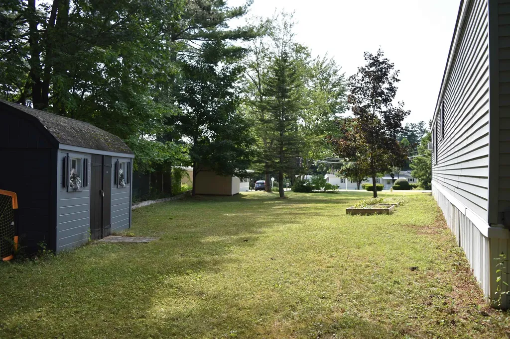 4 Kozy Trail Concord NH 03301