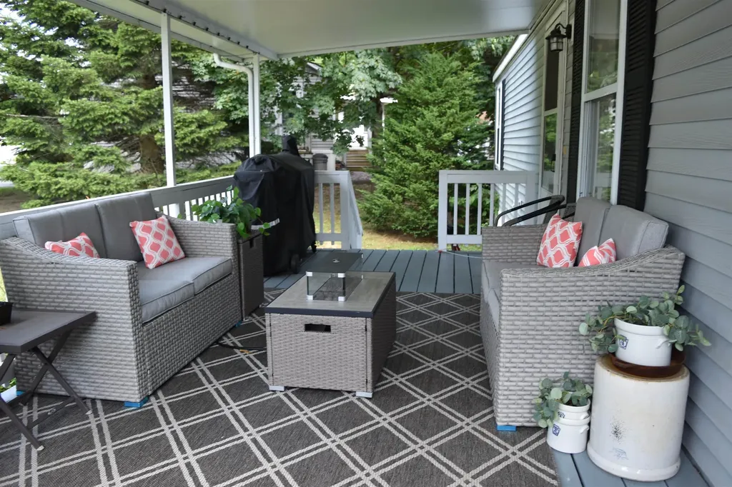 4 Kozy Trail Concord NH 03301