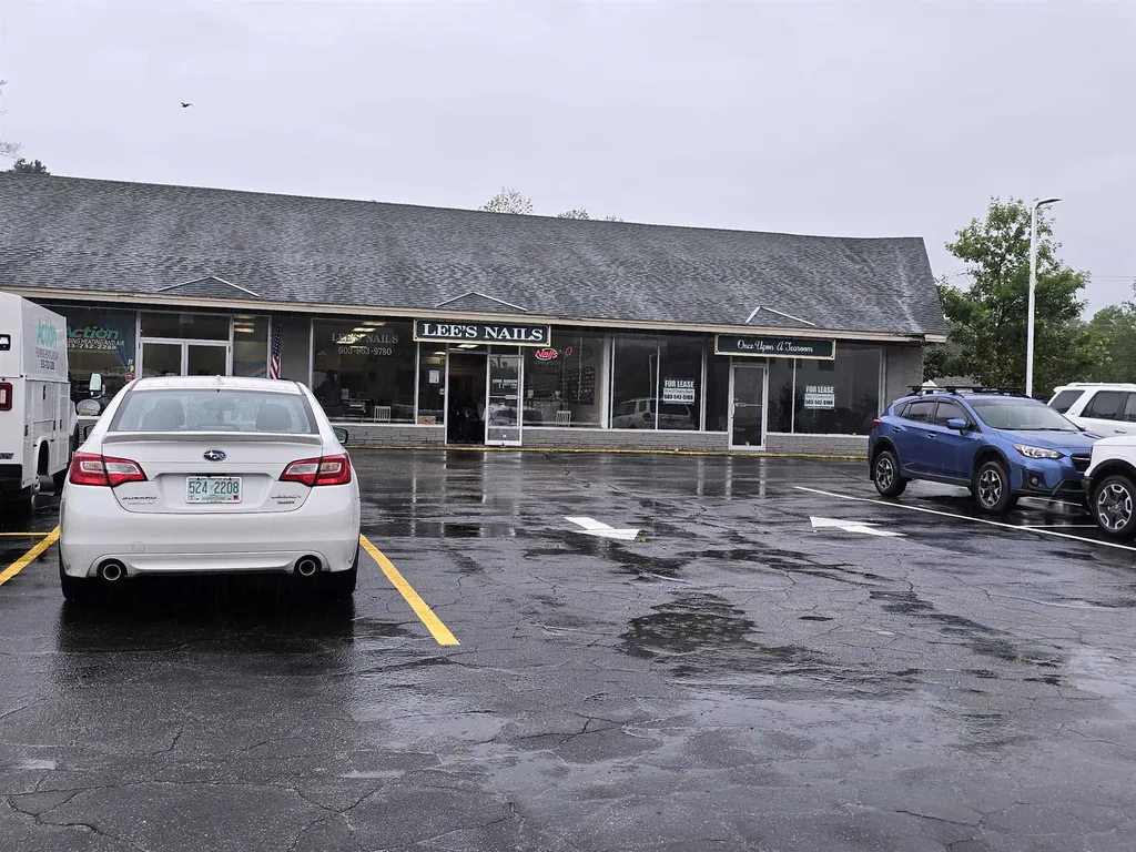 17 John Stark Highway Newport NH 03773-1807