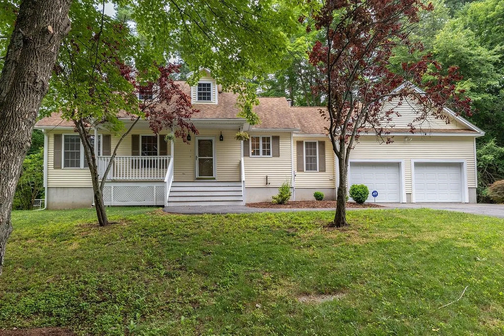 1 Searles Road Windham NH 03087