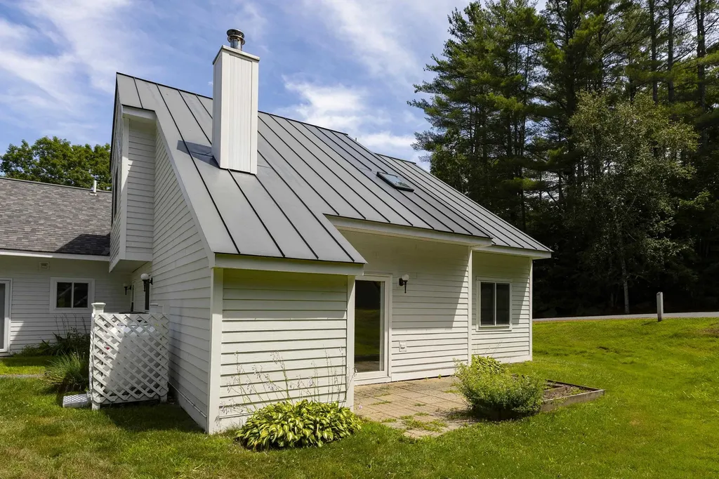 26 Marsten Lane Enfield NH 03748