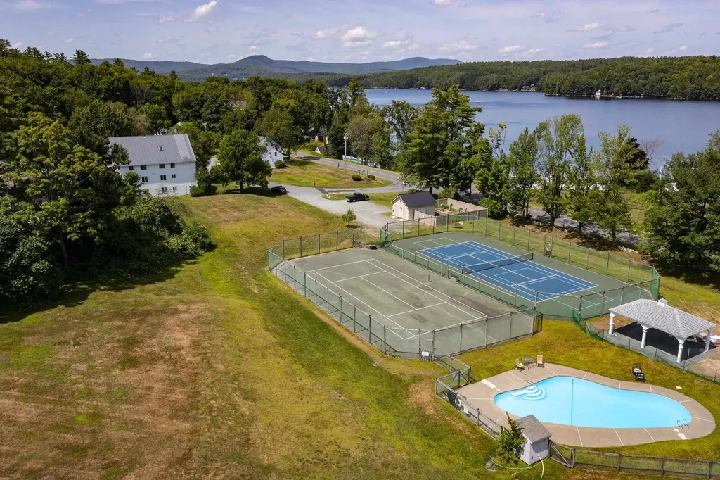 26 Marsten Lane Enfield NH 03748