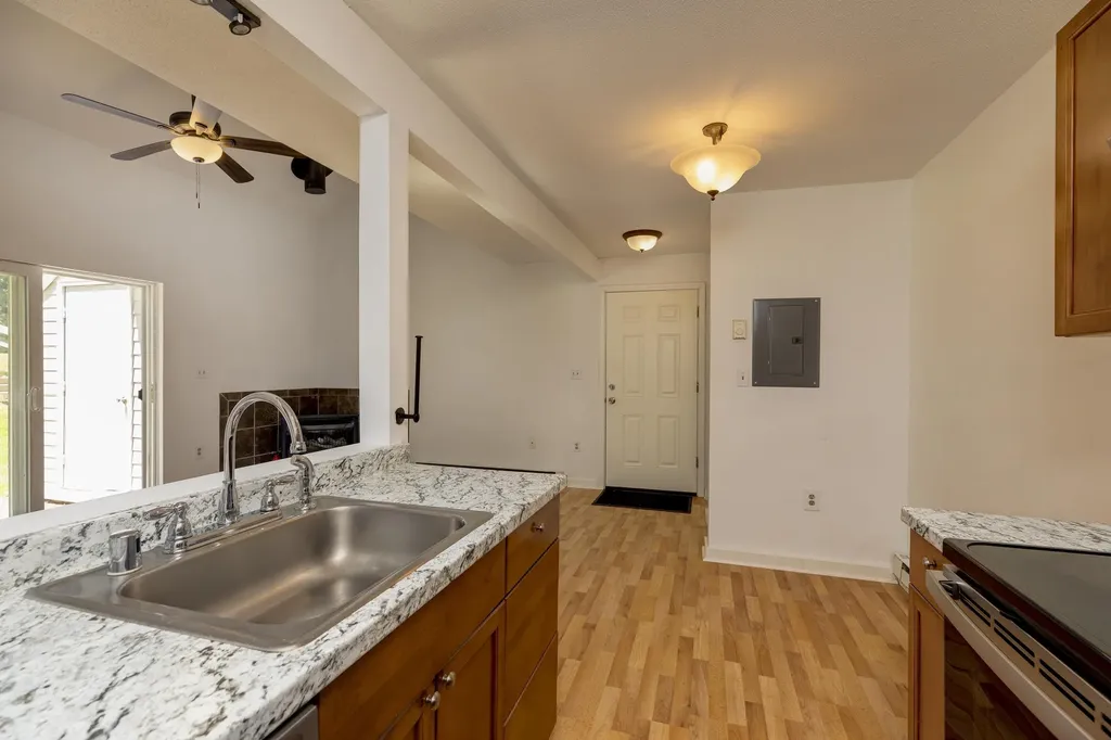 26 Marsten Lane Enfield NH 03748