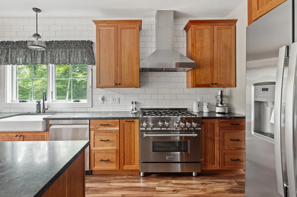 1137 Stage Road Richmond VT 05477