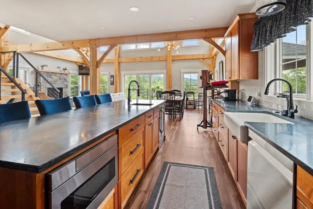 1137 Stage Road Richmond VT 05477