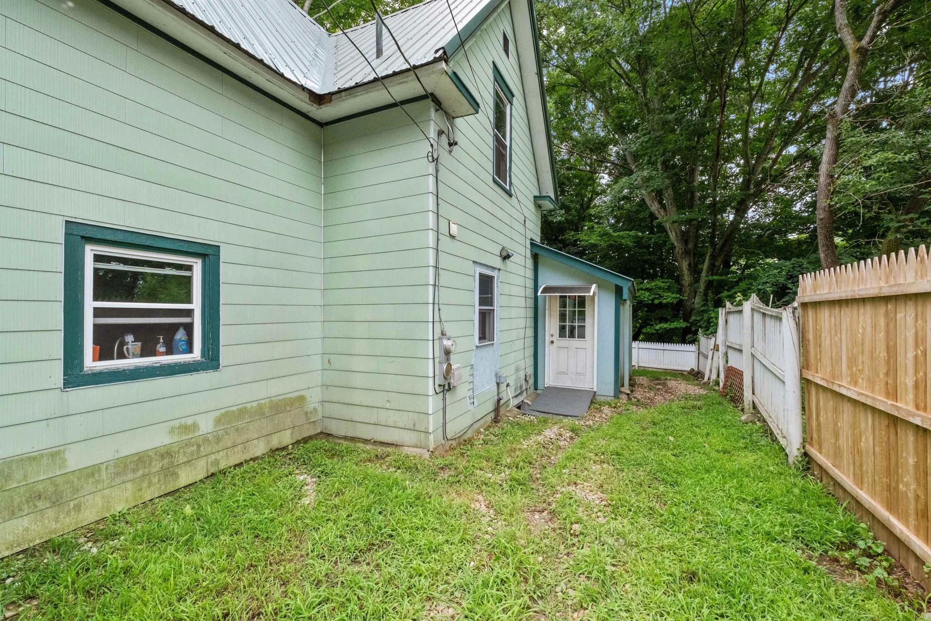22 Russell Street Franklin NH 03235