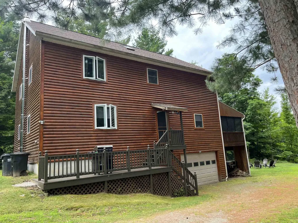 45 Pinewood Drive Derby VT 05829