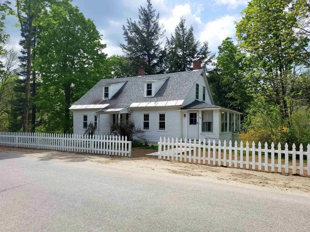 10 Ragged Mountain Road Danbury NH 03230
